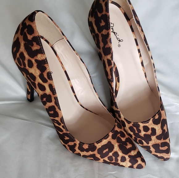 Leopard Print Heels - Picture 2 of 3